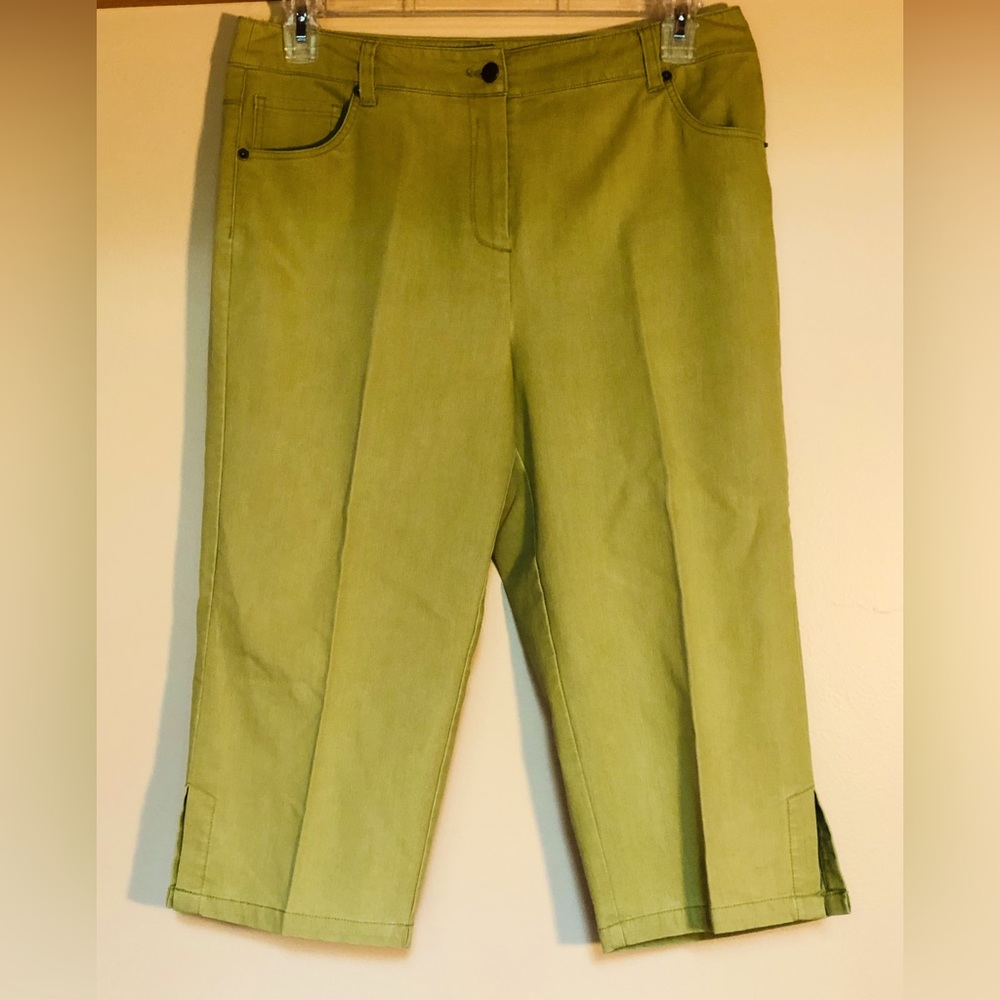 Christopher Banks Stretch Capris Chartreuse
